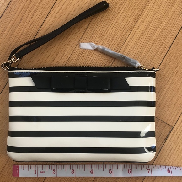Kate Spade Striped Wristlet NWOT - Picture 2 of 6
